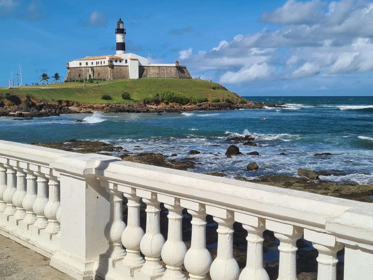 Apartamento 100 Axe Bahia Proximo Ao Farol Da Barra Wifi 300 Mega Salvador